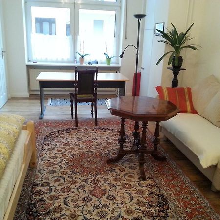 Apartment Stadtoase Wilmersdorf Берлин Стая снимка