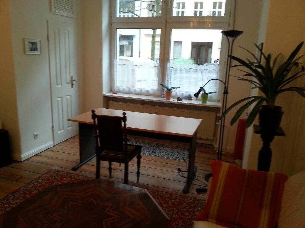 Apartment Stadtoase Wilmersdorf Берлин Стая снимка